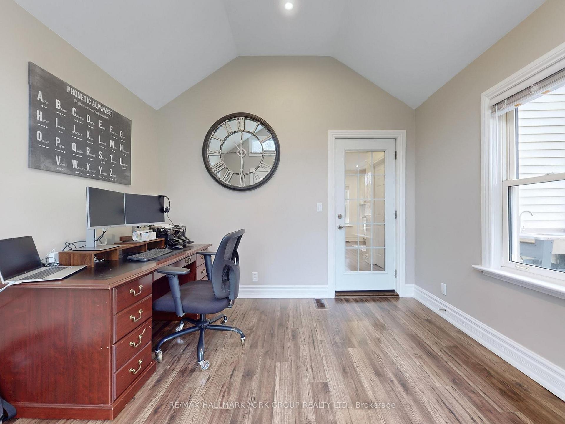 Photo 10 of 21 Irwin Avenue, Aurora, Aurora Village — HOMEH