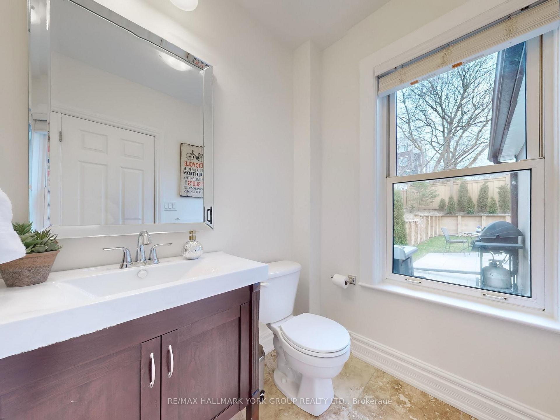 Photo 23 of 21 Irwin Avenue, Aurora, Aurora Village — HOMEH