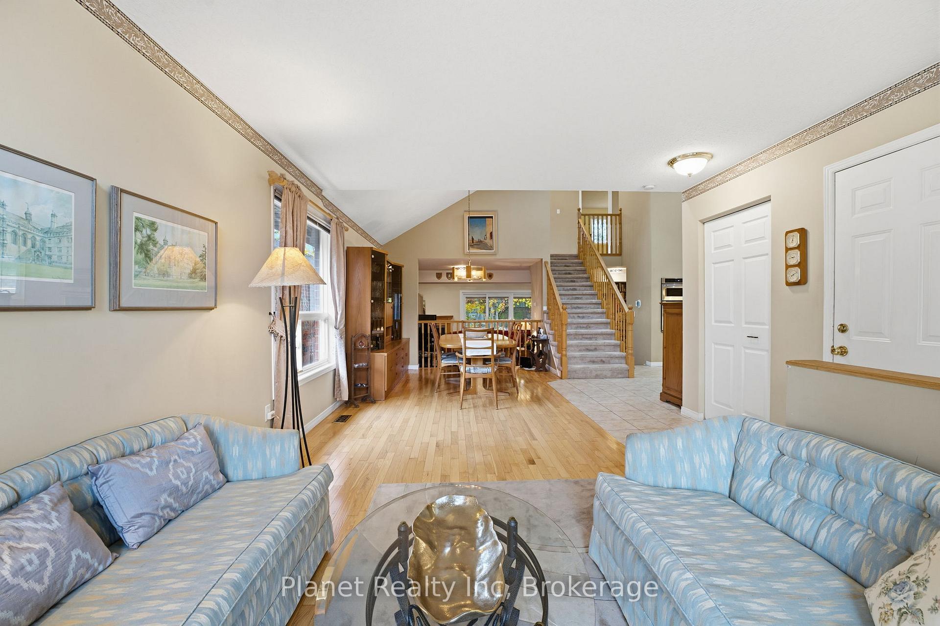 Photo 6 of 24 Fletcher Court, Guelph, Grange Road — HOMEH