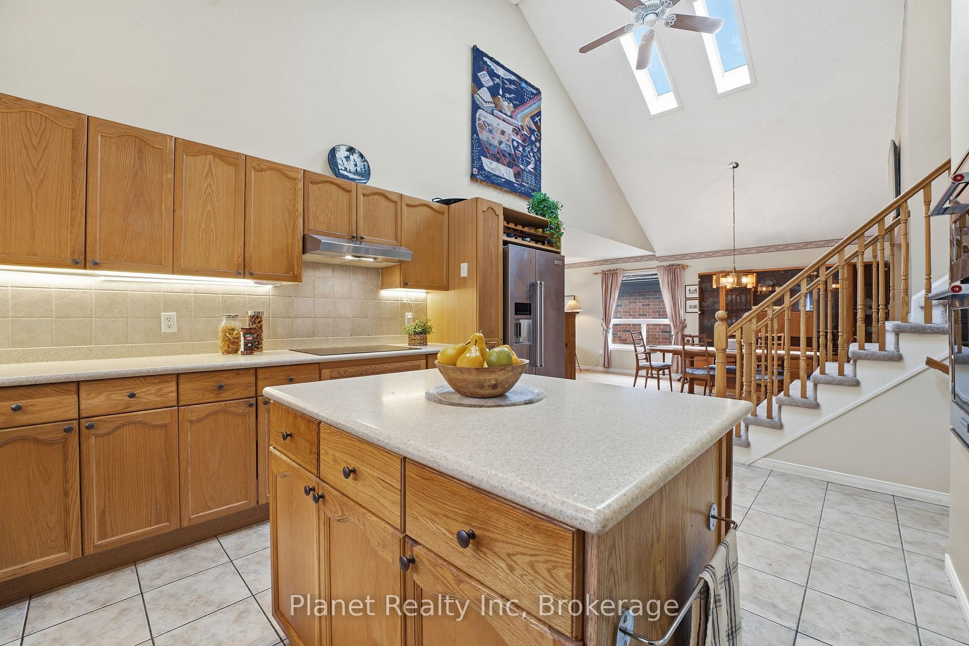 Photo 12 of 24 Fletcher Court, Guelph, Grange Road — HOMEH