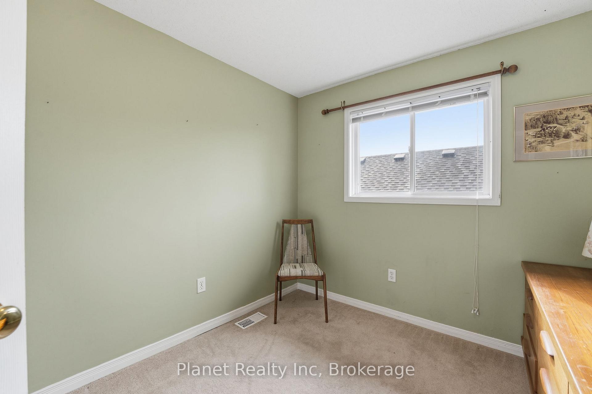 Photo 19 of 24 Fletcher Court, Guelph, Grange Road — HOMEH