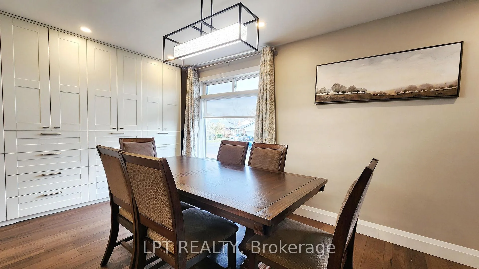 Photo 10 of 48 Maplehurst Crescent, Barrie, Cundles East — HOMEH