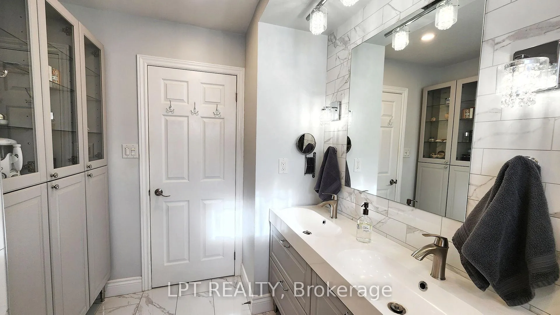 Photo 16 of 48 Maplehurst Crescent, Barrie, Cundles East — HOMEH