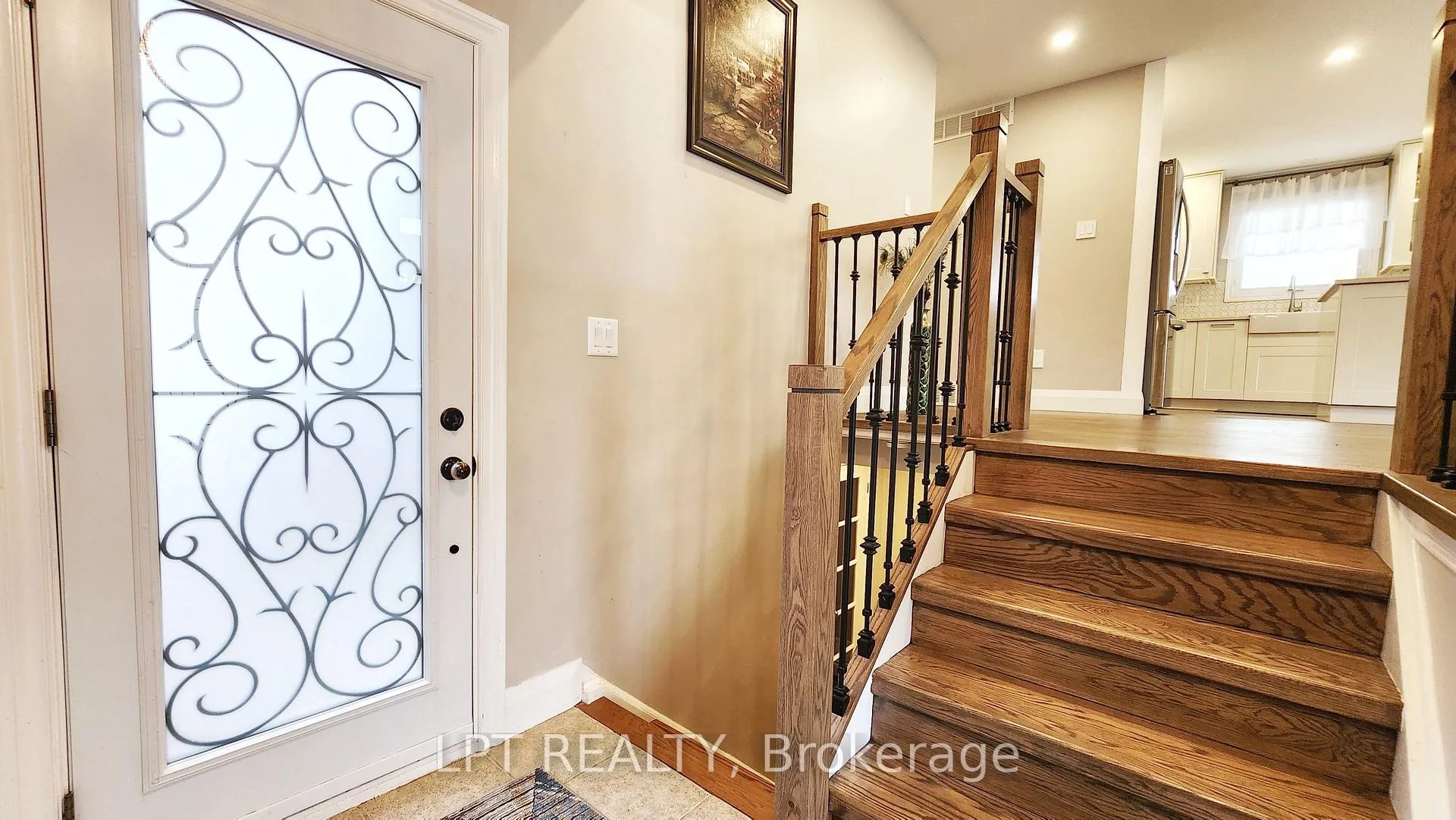 Photo 38 of 48 Maplehurst Crescent, Barrie, Cundles East — HOMEH