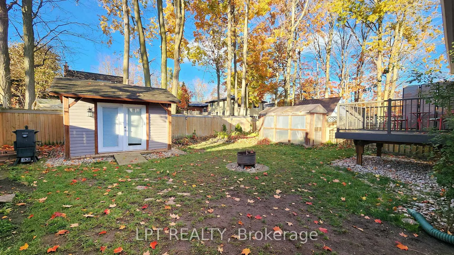 Photo 45 of 48 Maplehurst Crescent, Barrie, Cundles East — HOMEH