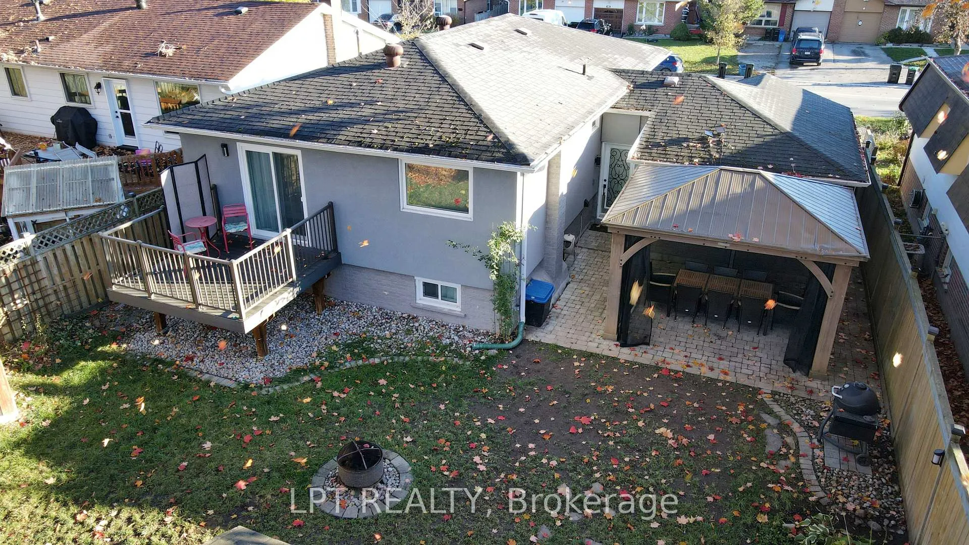 Photo 47 of 48 Maplehurst Crescent, Barrie, Cundles East — HOMEH