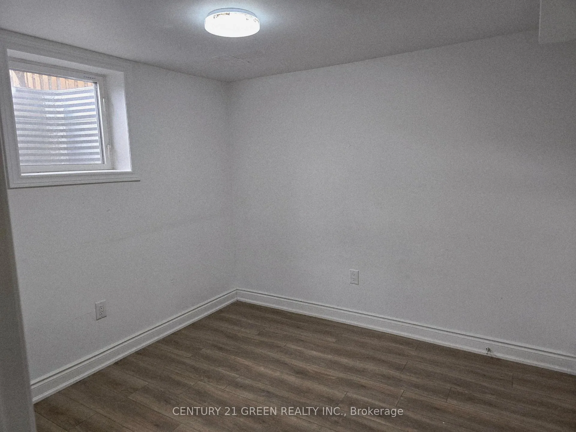 Photo 4 of Unit Bsmt, 34 Terryhill Square, Brampton, Heart Lake East — HOMEH