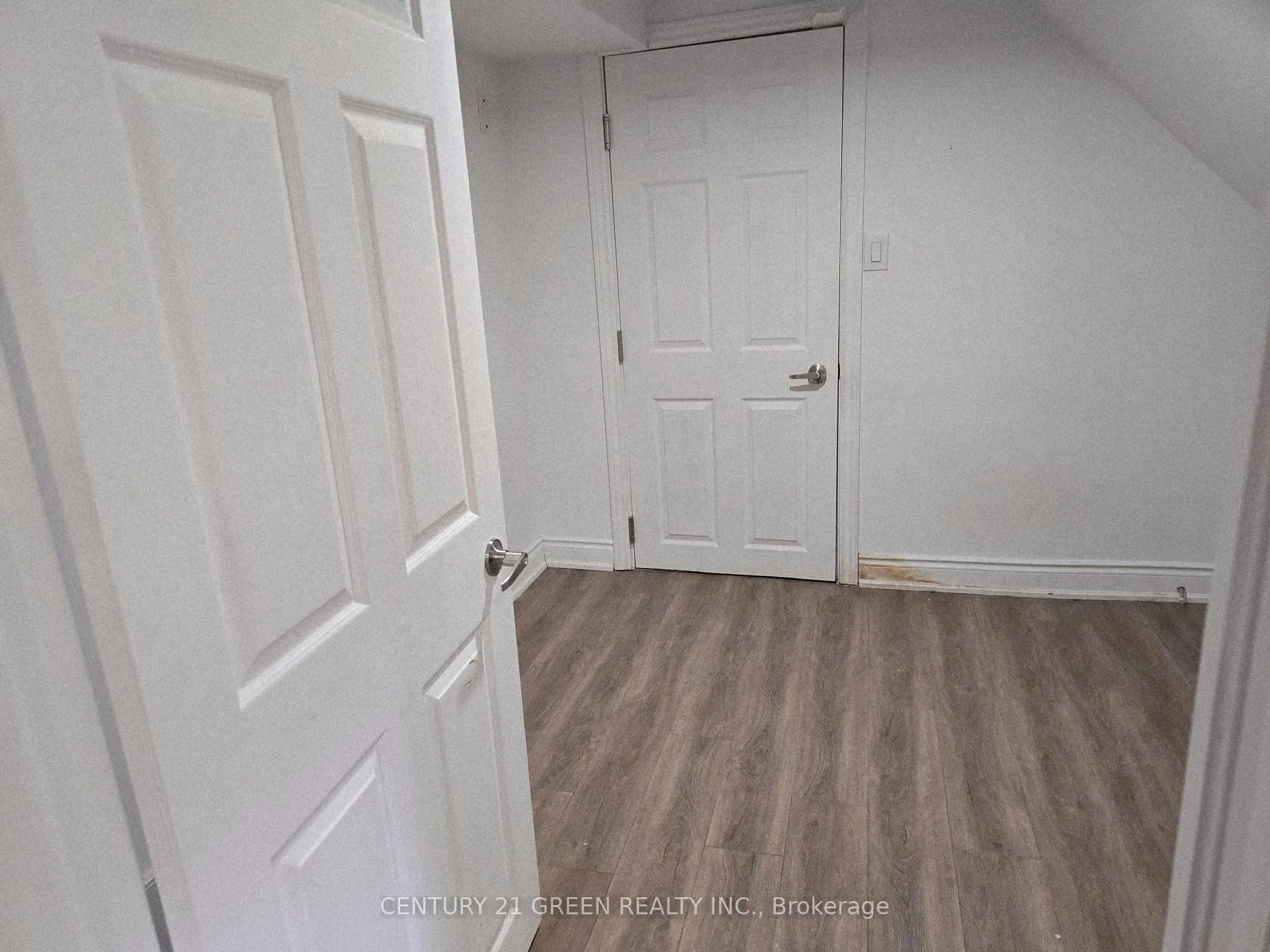 Photo 5 of Unit Bsmt, 34 Terryhill Square, Brampton, Heart Lake East — HOMEH