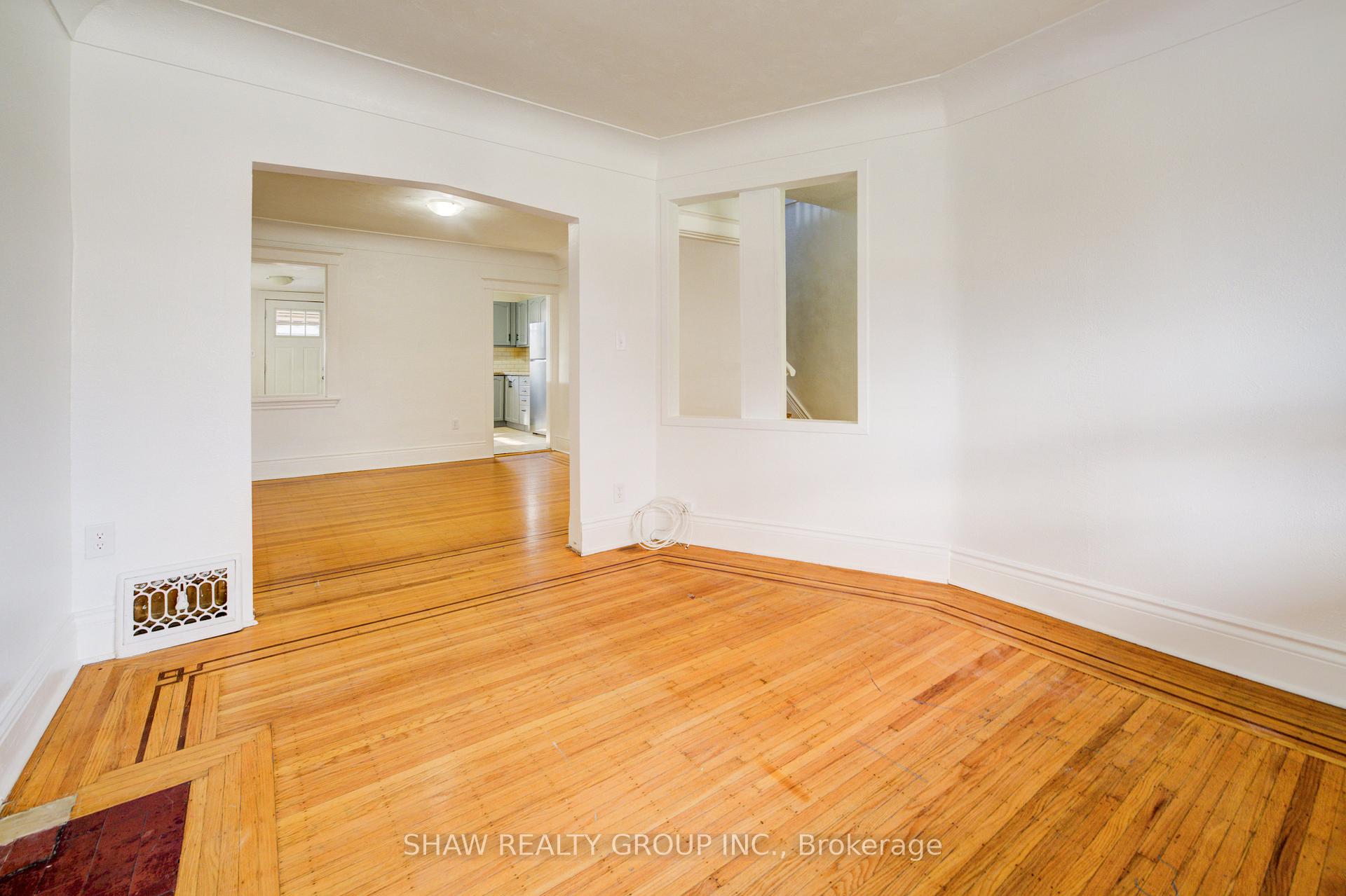 Photo 13 of 125 Melrose Avenue N, Hamilton, Stipley — HOMEH