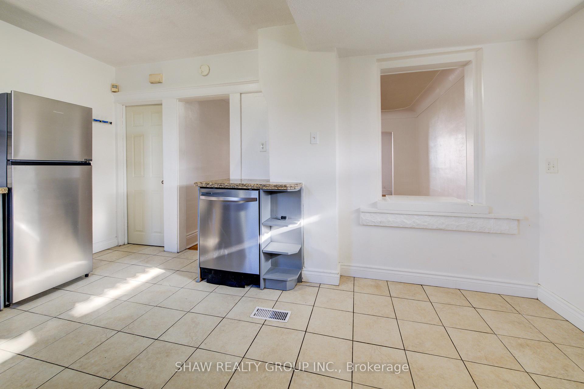 Photo 19 of 125 Melrose Avenue N, Hamilton, Stipley — HOMEH