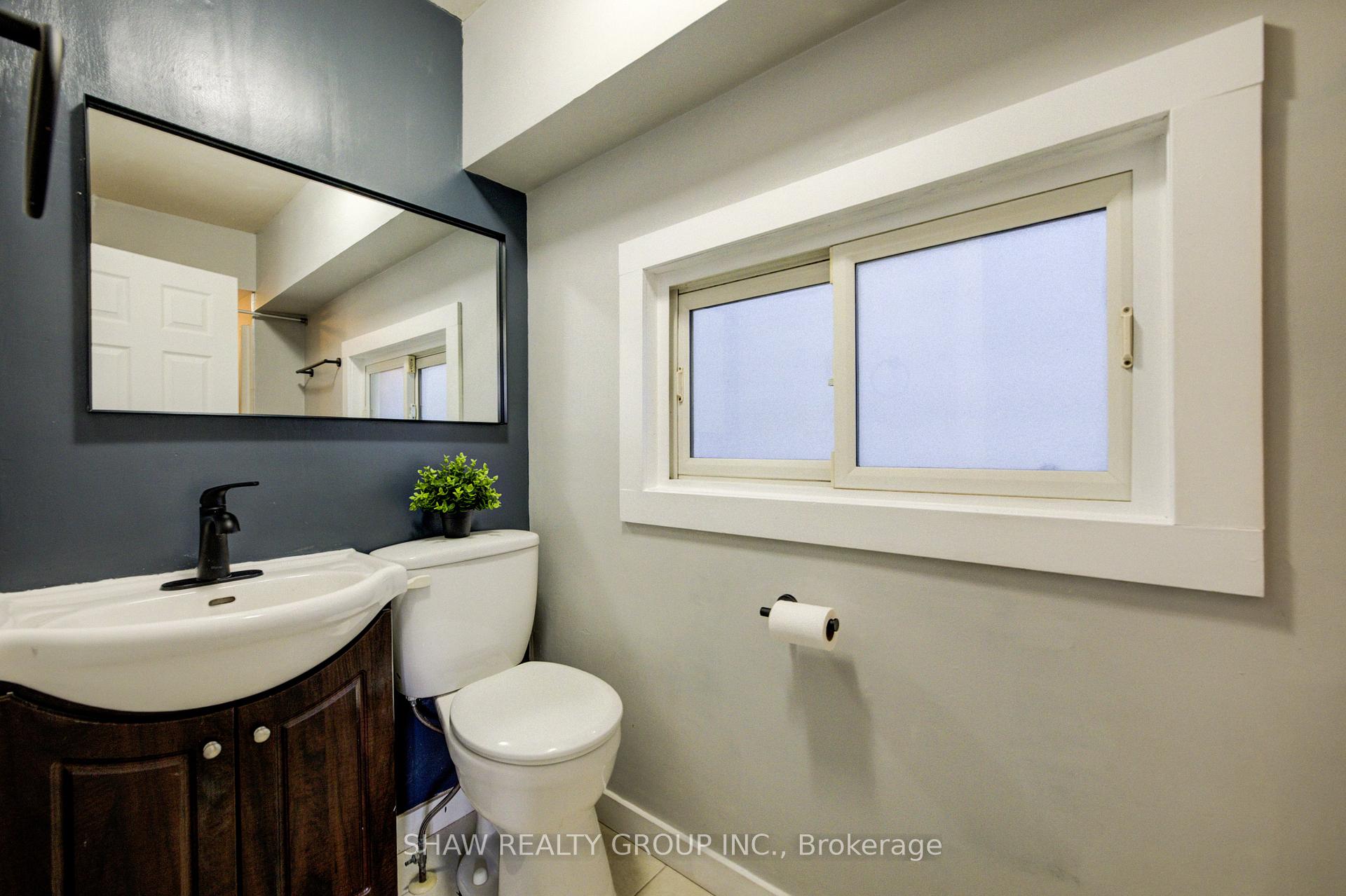 Photo 28 of 125 Melrose Avenue N, Hamilton, Stipley — HOMEH