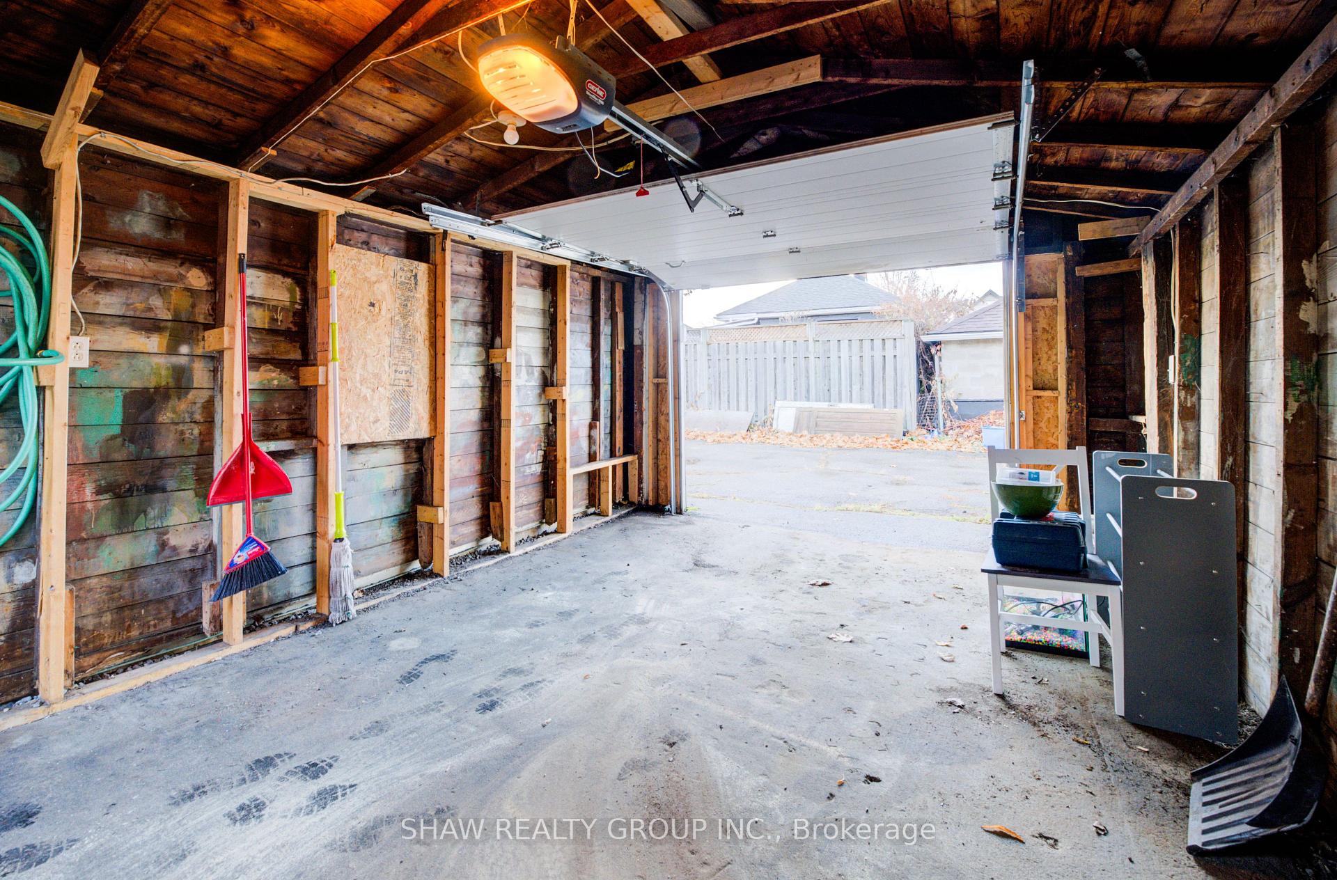 Photo 37 of 125 Melrose Avenue N, Hamilton, Stipley — HOMEH