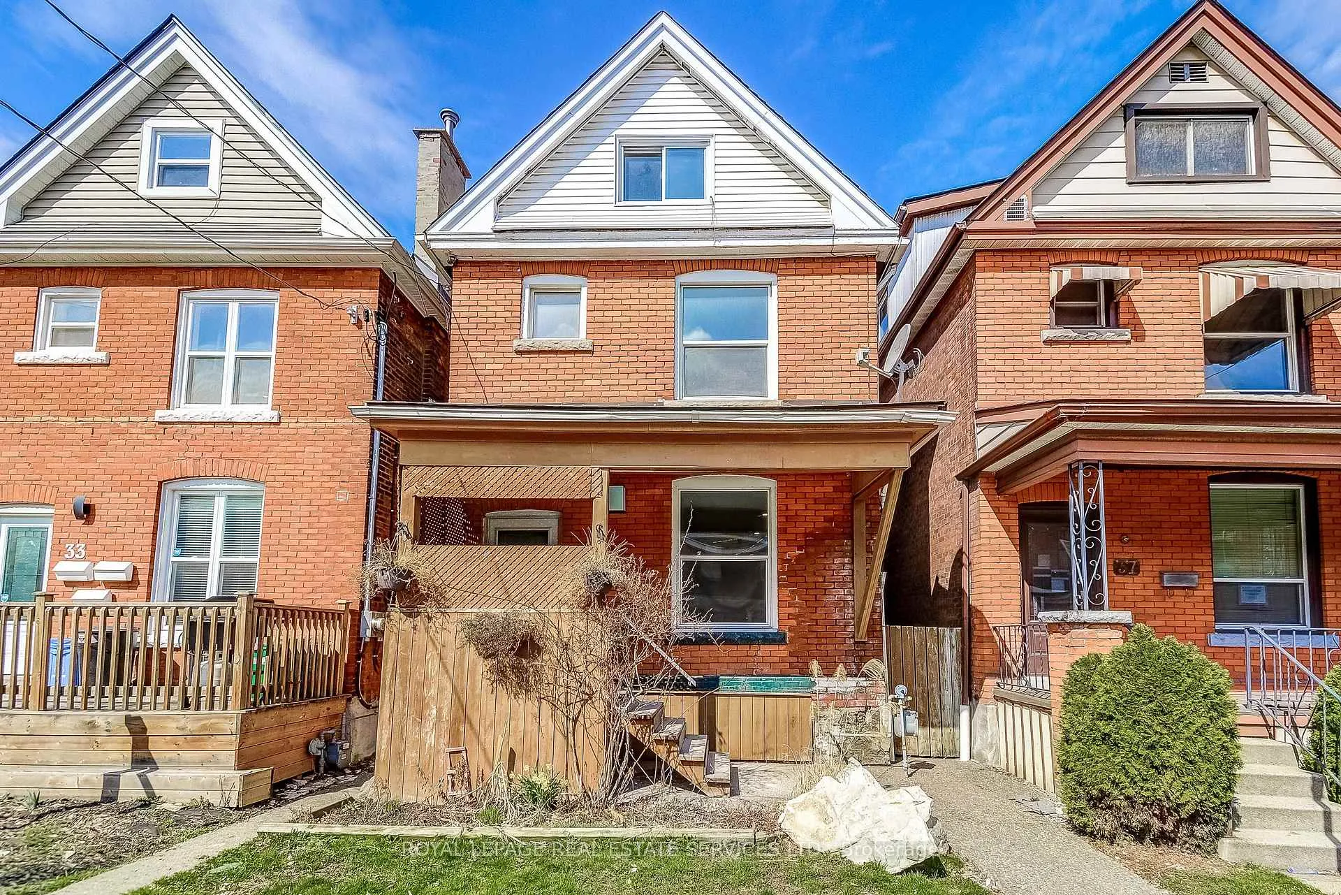 Photo 1 of 35 Fairleigh Avenue N, Hamilton, Gibson — HOMEH