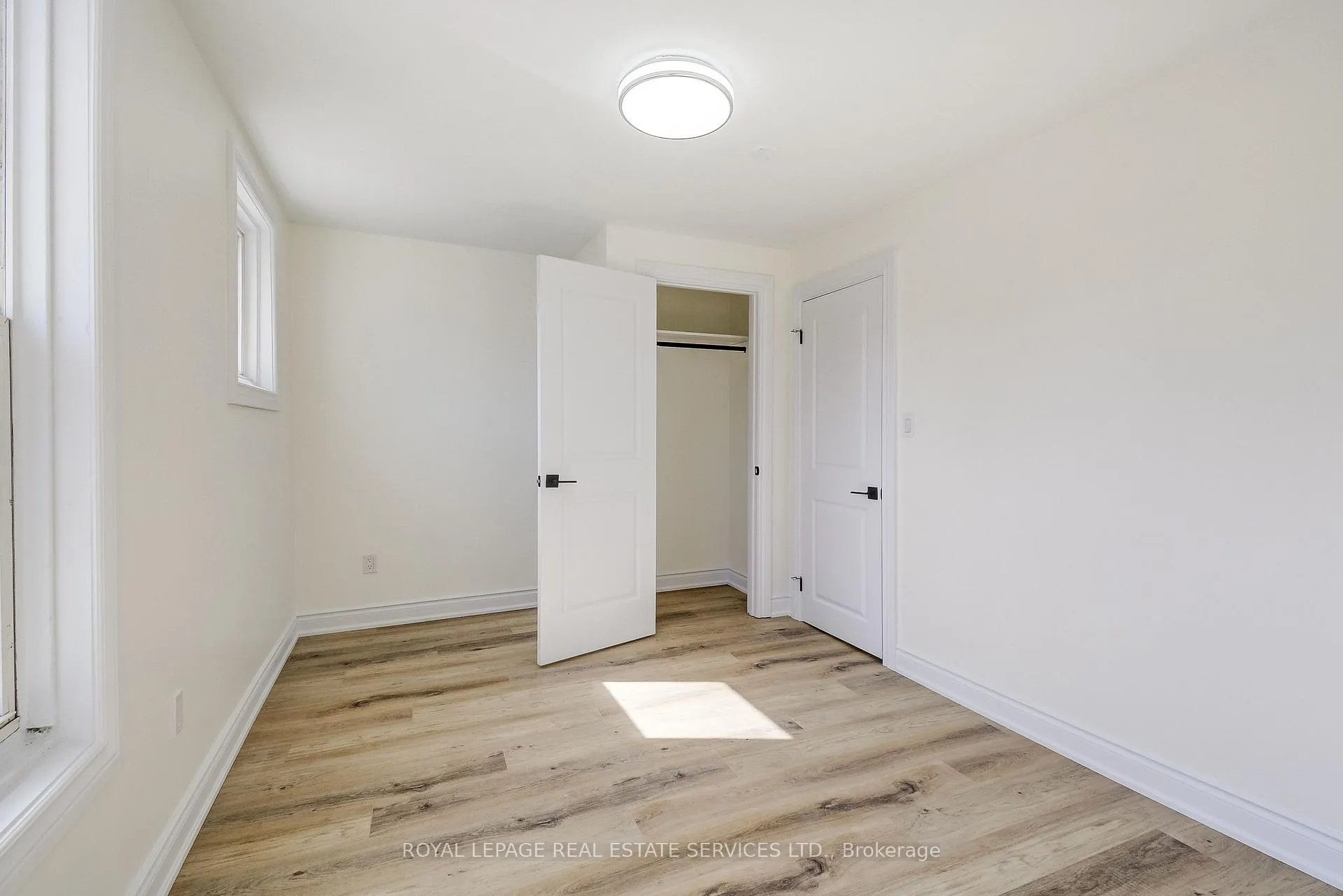 Photo 20 of 35 Fairleigh Avenue N, Hamilton, Gibson — HOMEH