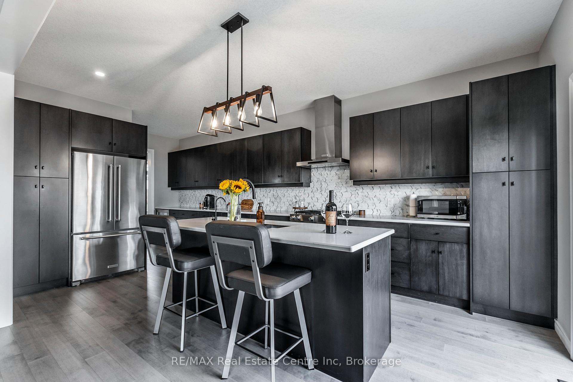 Photo 6 of 49 Keating Street, Guelph, Grange Road — HOMEH