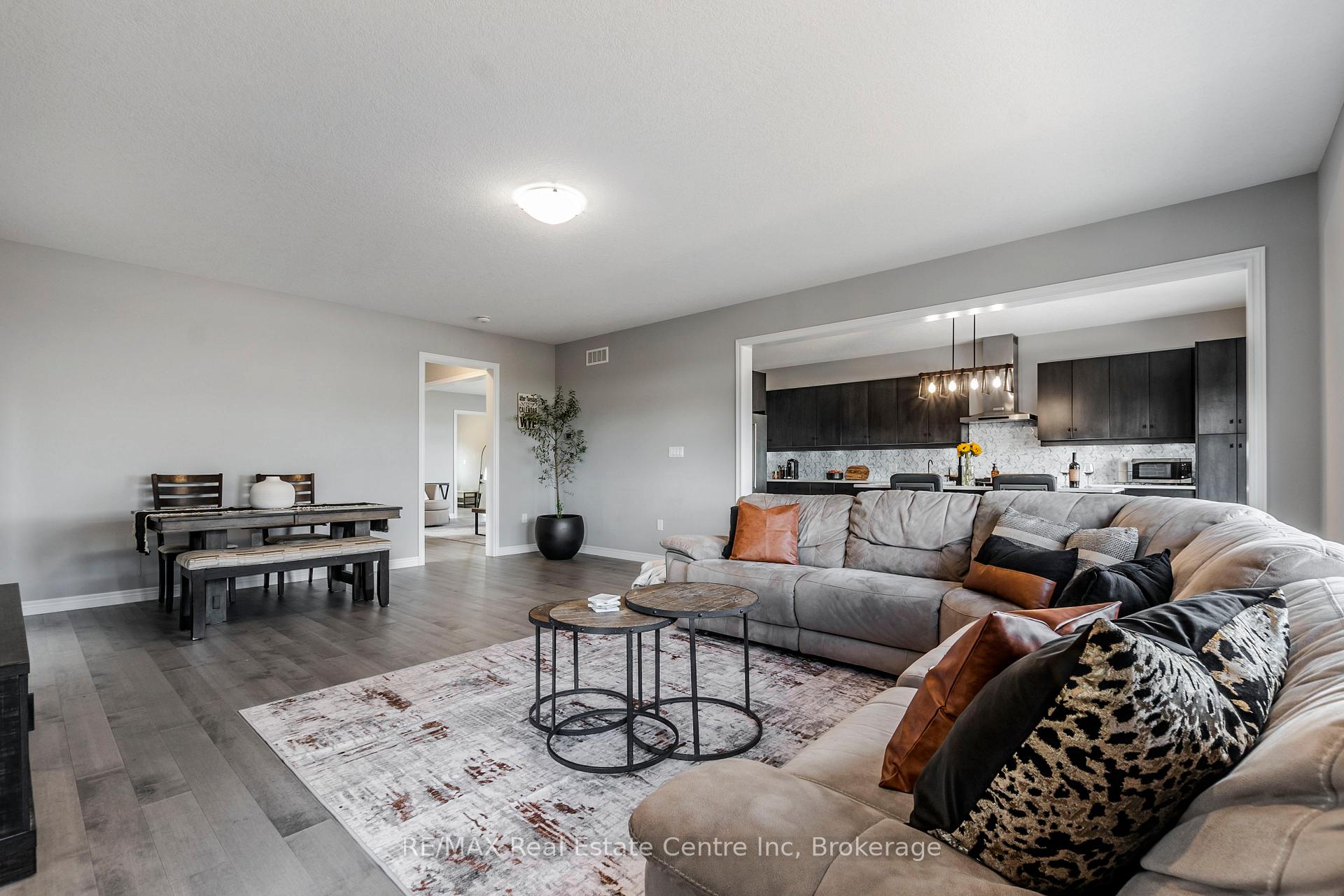 Photo 10 of 49 Keating Street, Guelph, Grange Road — HOMEH