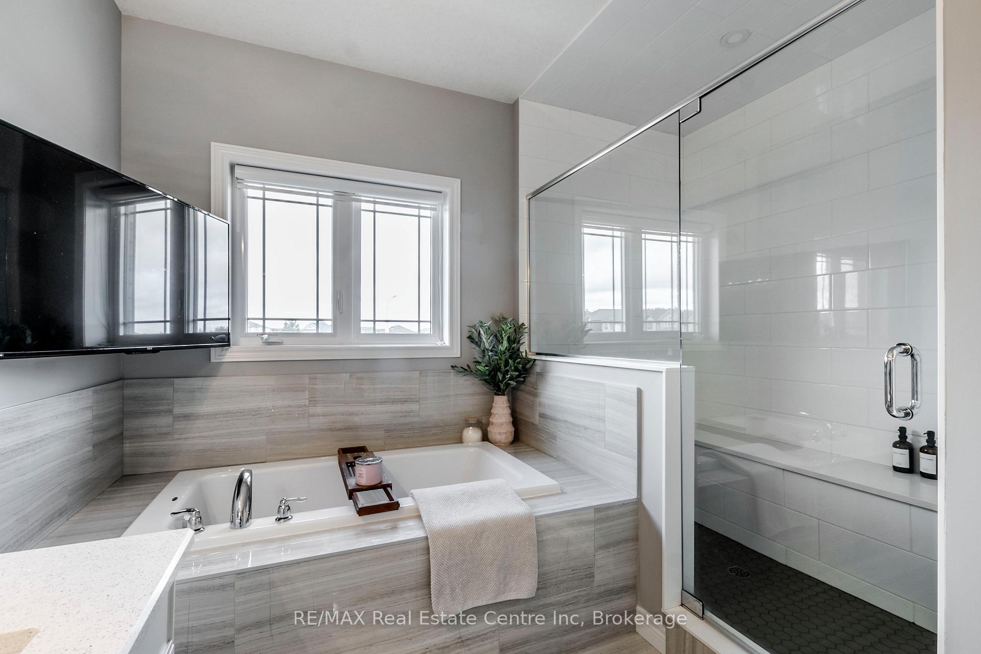 Photo 21 of 49 Keating Street, Guelph, Grange Road — HOMEH