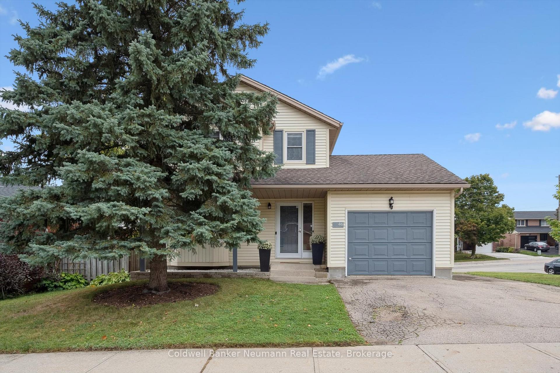 Photo 2 of 46 Dunhill Crescent, Guelph, Willow West/Sugarbush/West Acres — HOMEH