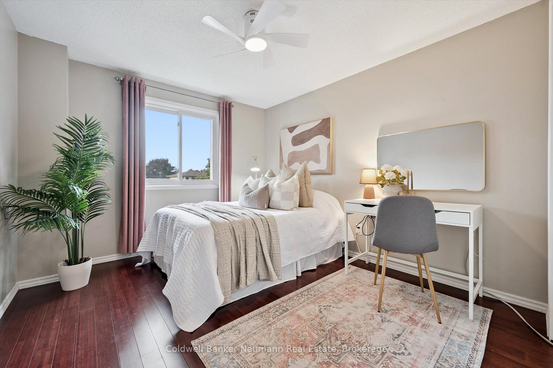 Photo 18 of 46 Dunhill Crescent, Guelph, Willow West/Sugarbush/West Acres — HOMEH