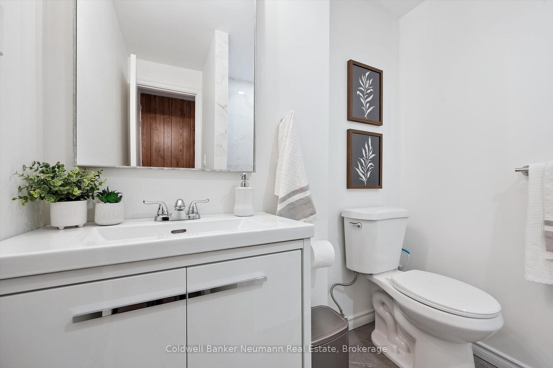 Photo 26 of 46 Dunhill Crescent, Guelph, Willow West/Sugarbush/West Acres — HOMEH