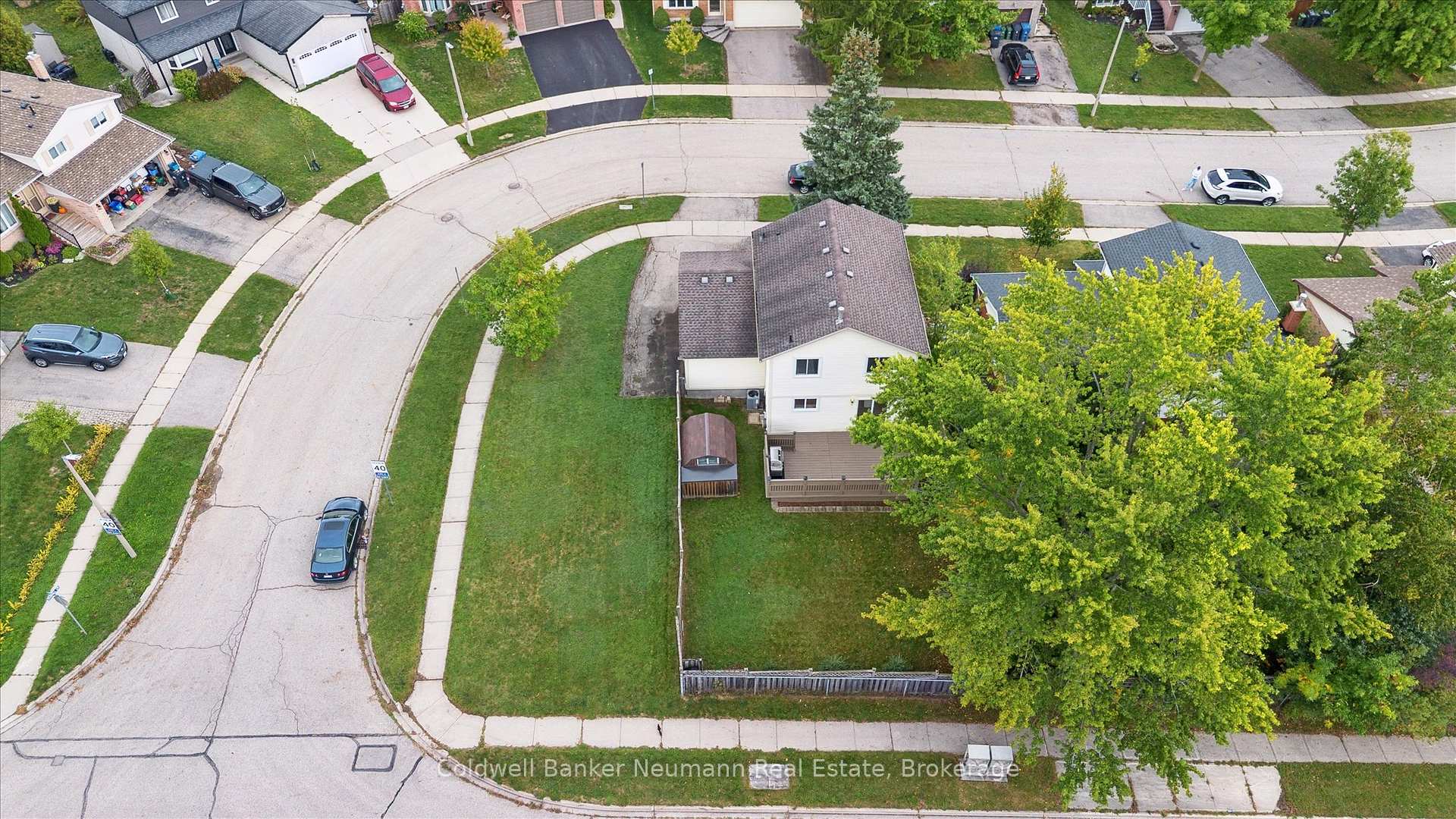 Photo 39 of 46 Dunhill Crescent, Guelph, Willow West/Sugarbush/West Acres — HOMEH