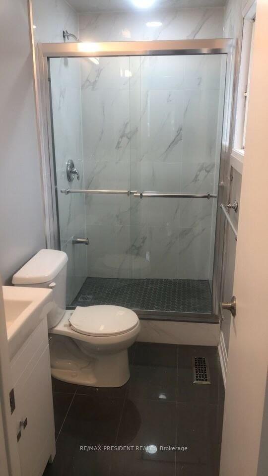 Photo 4 of Unit (Upper), 12 Maitland Street, Brampton, Central Park — HOMEH