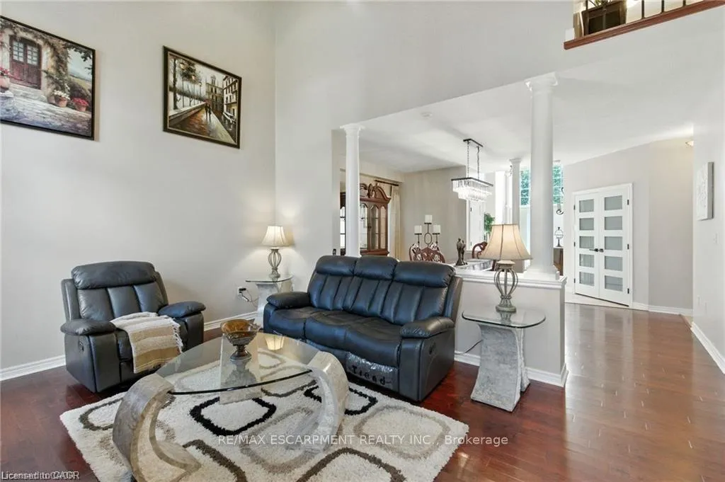 Photo 6 of 11 Silverspring Crescent, Hamilton, Rural Glanbrook — HOMEH