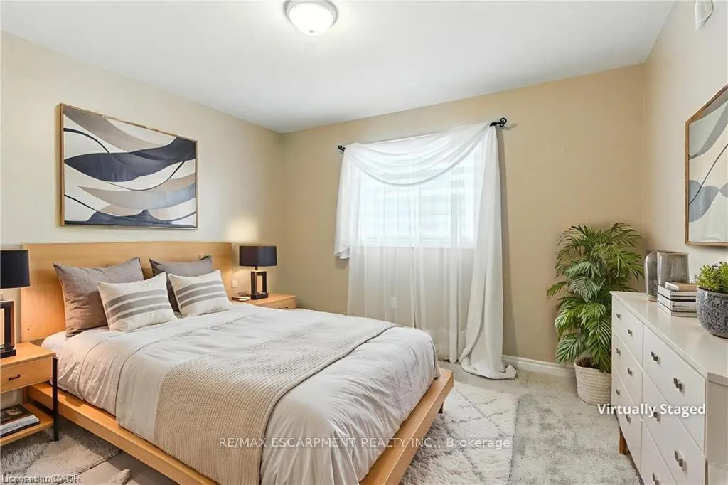 Photo 28 of 11 Silverspring Crescent, Hamilton, Rural Glanbrook — HOMEH