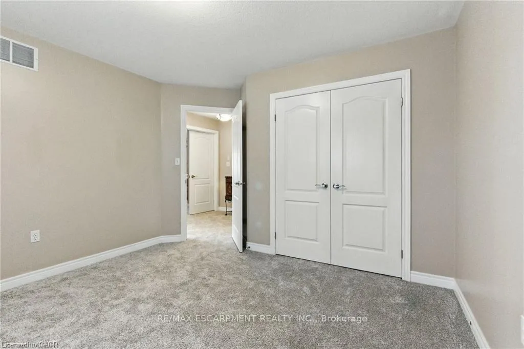 Photo 29 of 11 Silverspring Crescent, Hamilton, Rural Glanbrook — HOMEH