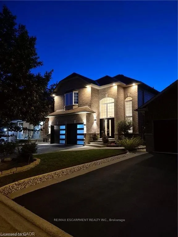 Photo 46 of 11 Silverspring Crescent, Hamilton, Rural Glanbrook — HOMEH