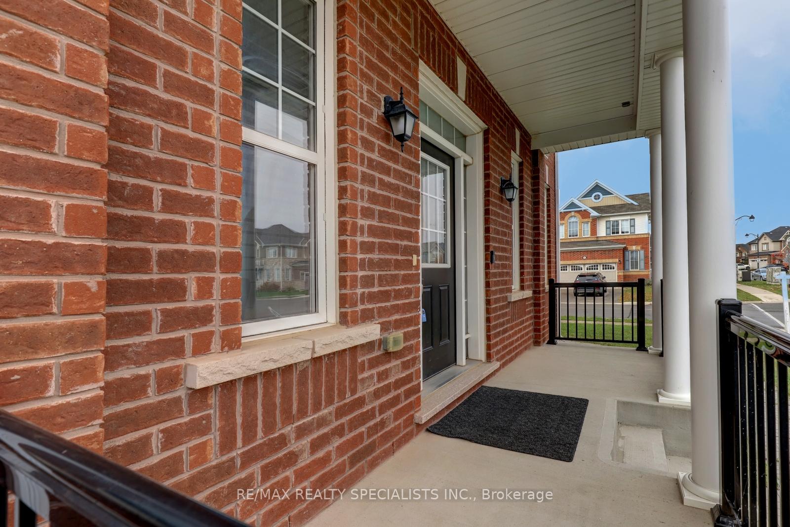 Photo 5 of 404 Clarkson Gate, Milton, Ford — HOMEH