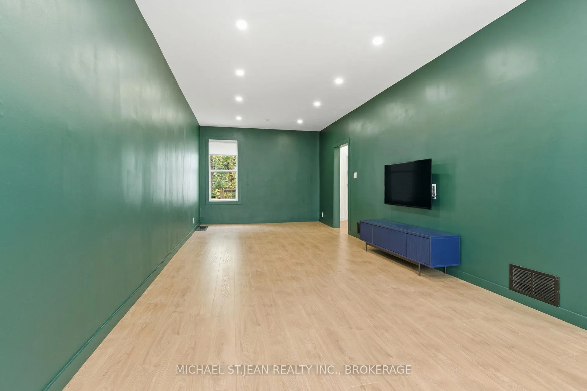 Photo 8 of 273 Robert Street, Hamilton, Beasley — HOMEH