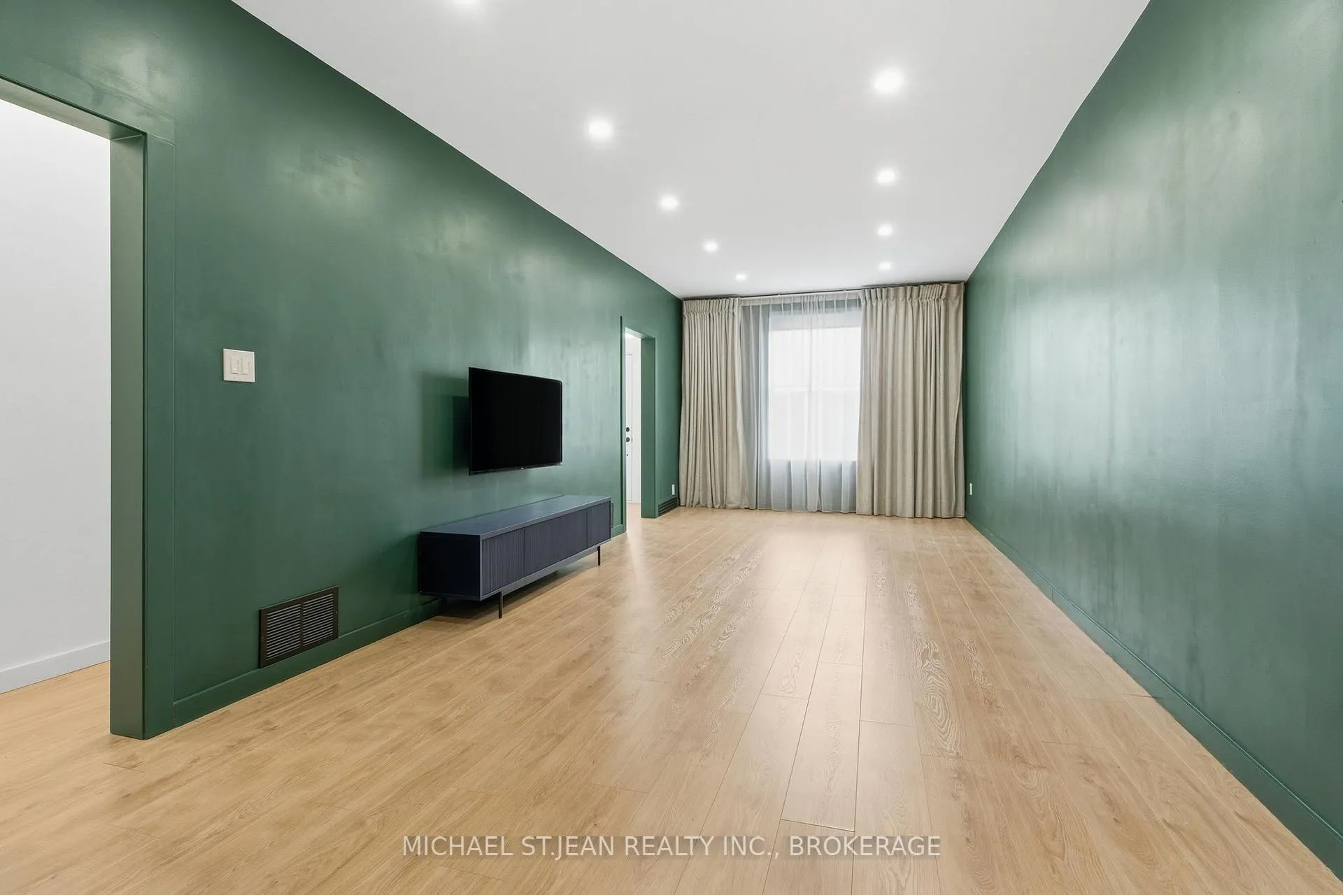 Photo 11 of 273 Robert Street, Hamilton, Beasley — HOMEH