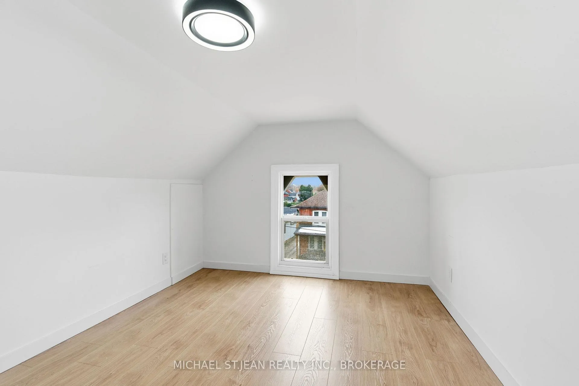 Photo 33 of 273 Robert Street, Hamilton, Beasley — HOMEH