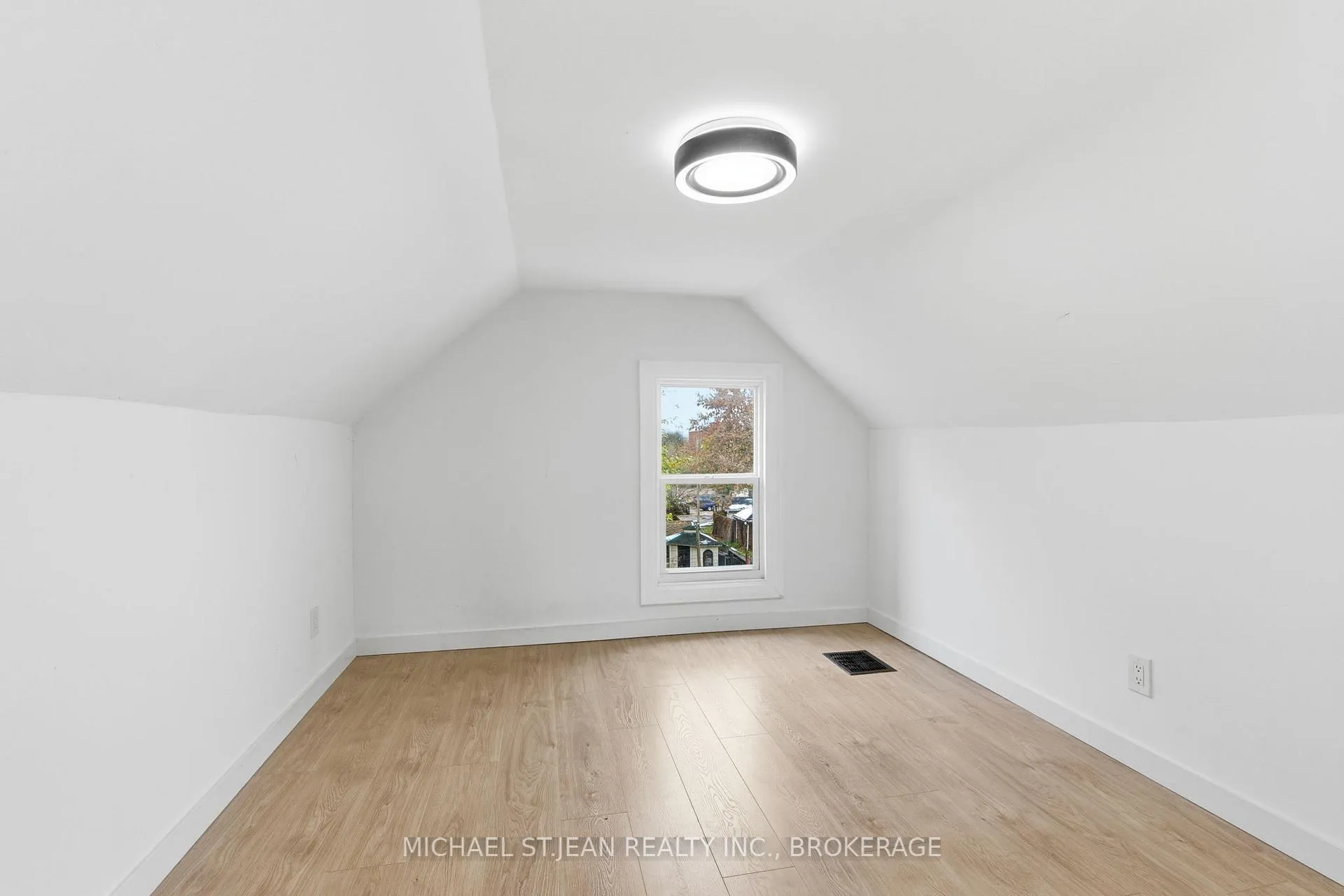 Photo 34 of 273 Robert Street, Hamilton, Beasley — HOMEH