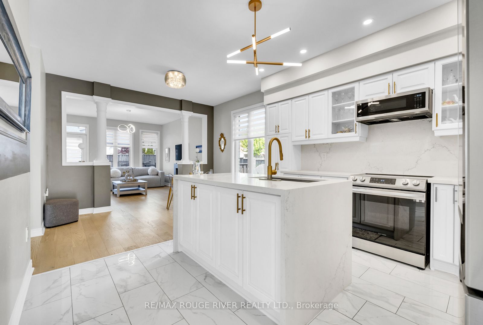 Photo 55 of 54 Erskine Drive, Clarington, Newcastle — HOMEH