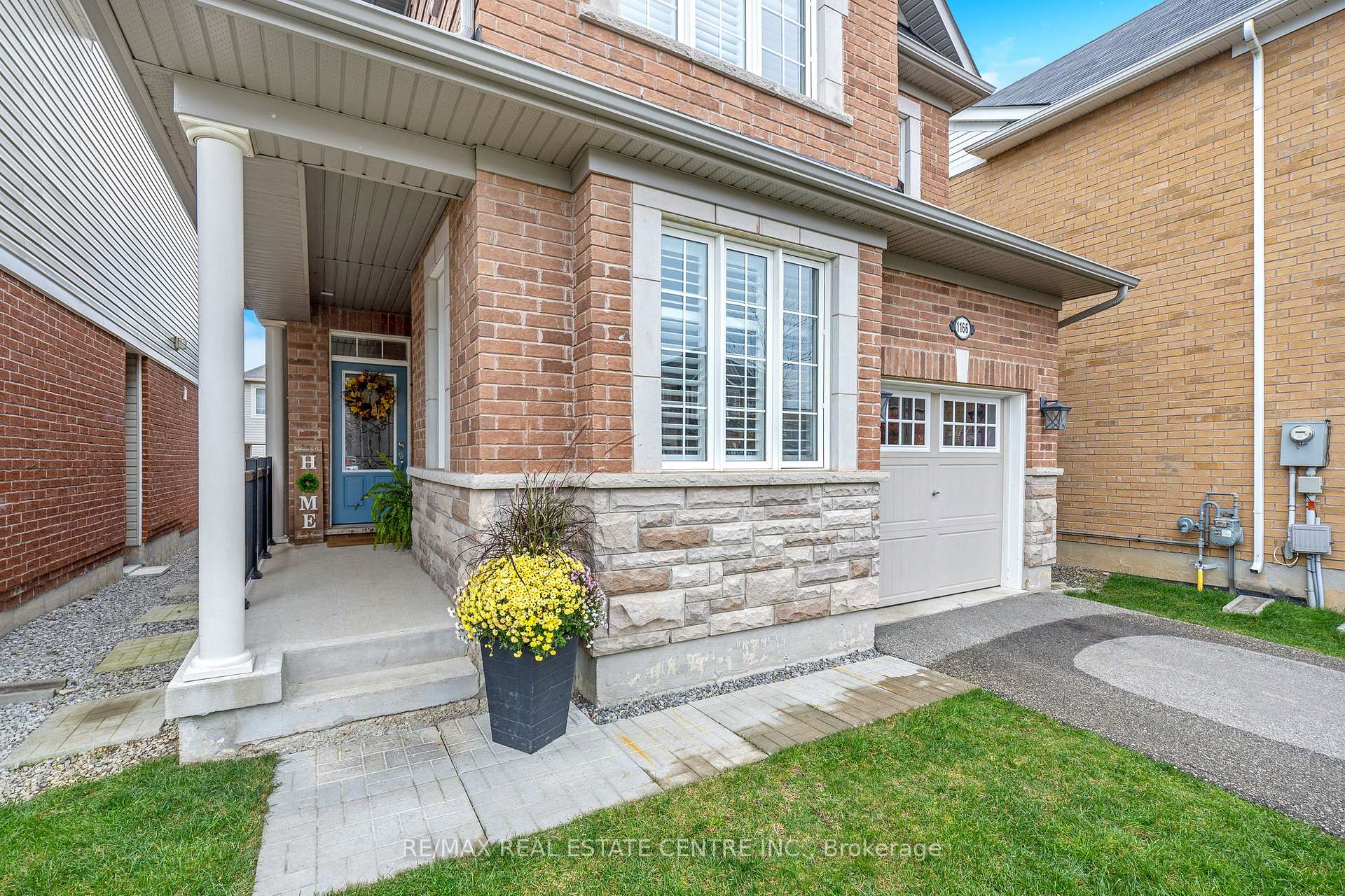 Photo 3 of 1166 Biason Circle, Milton, Willmott — HOMEH