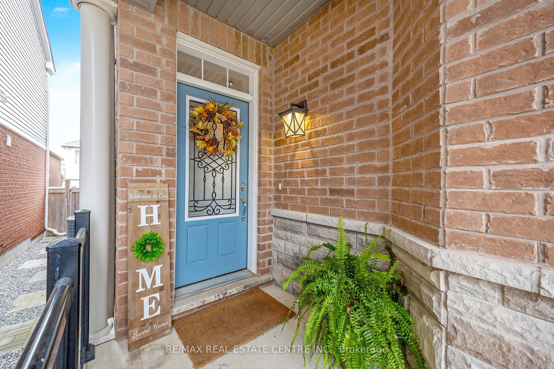 Photo 4 of 1166 Biason Circle, Milton, Willmott — HOMEH