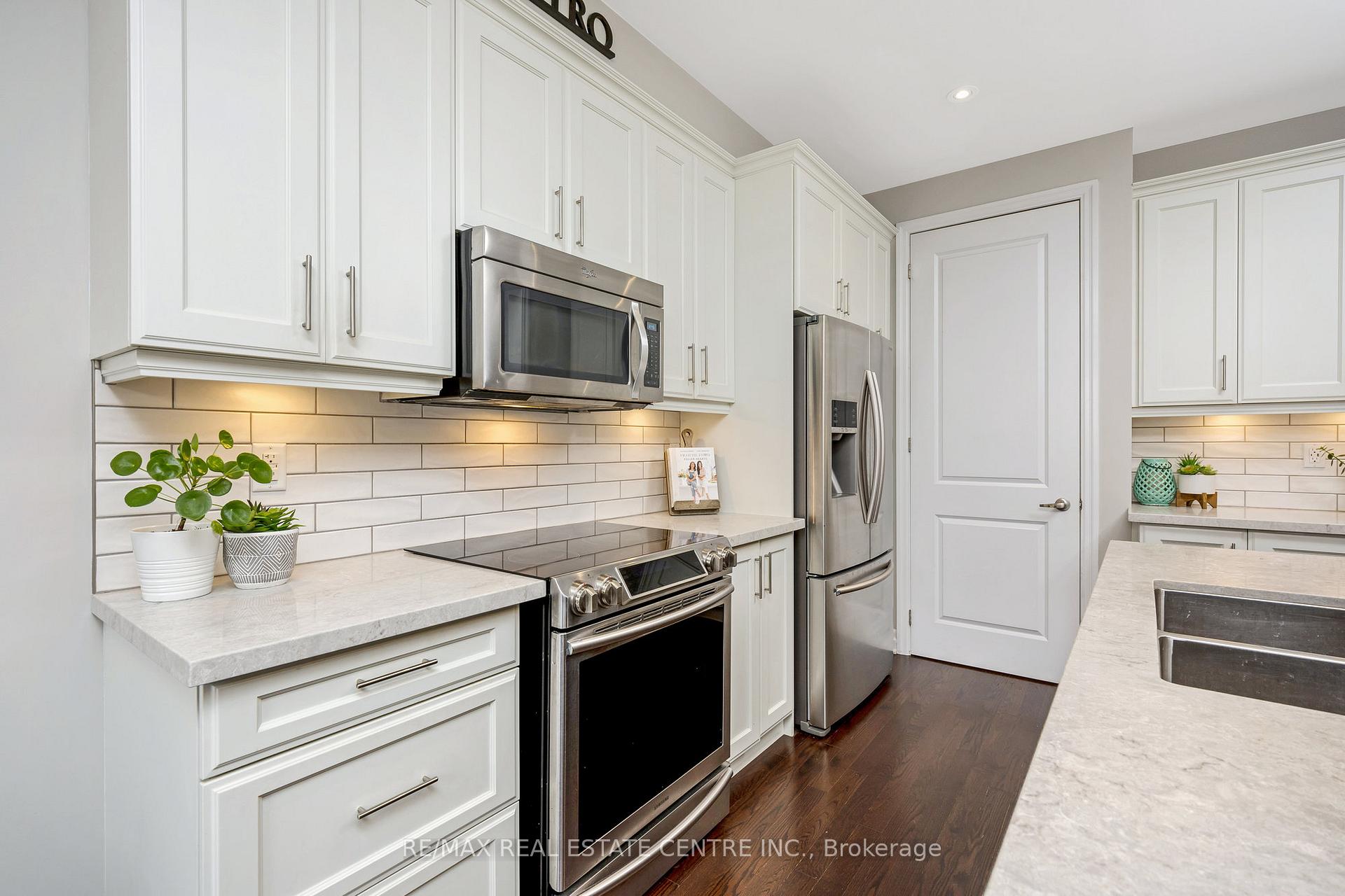 Photo 14 of 1166 Biason Circle, Milton, Willmott — HOMEH