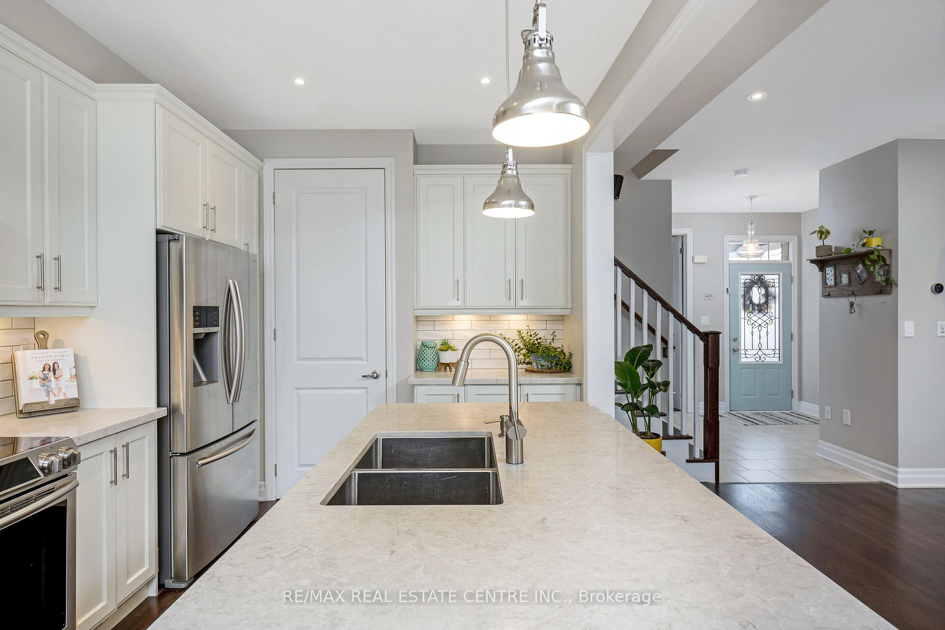 Photo 15 of 1166 Biason Circle, Milton, Willmott — HOMEH