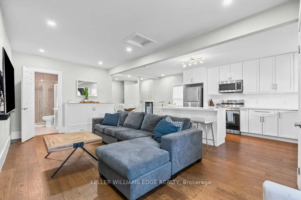 Photo 1 of 18 Park Row N, Hamilton, Crown Point — HOMEH