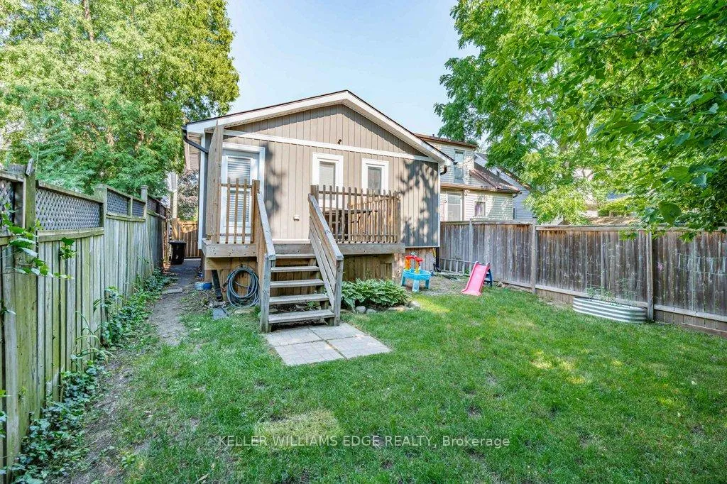 Photo 31 of 18 Park Row N, Hamilton, Crown Point — HOMEH