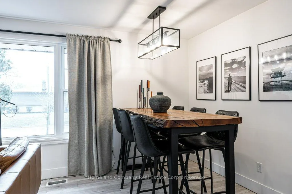 Photo 5 of 283 Redford Crescent, Stratford — HOMEH