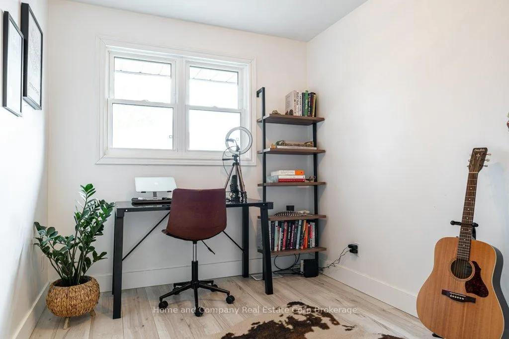 Photo 15 of 283 Redford Crescent, Stratford — HOMEH