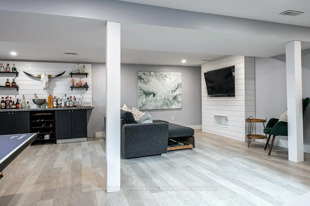Photo 20 of 283 Redford Crescent, Stratford — HOMEH