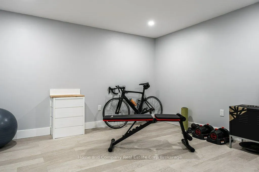 Photo 23 of 283 Redford Crescent, Stratford — HOMEH