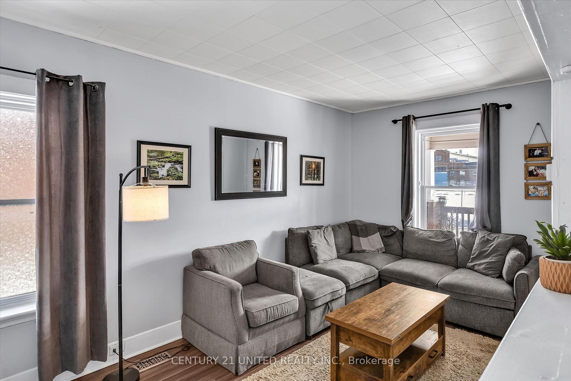 Photo 9 of 500 Wolfe Street, Peterborough, Town Ward 3 — HOMEH