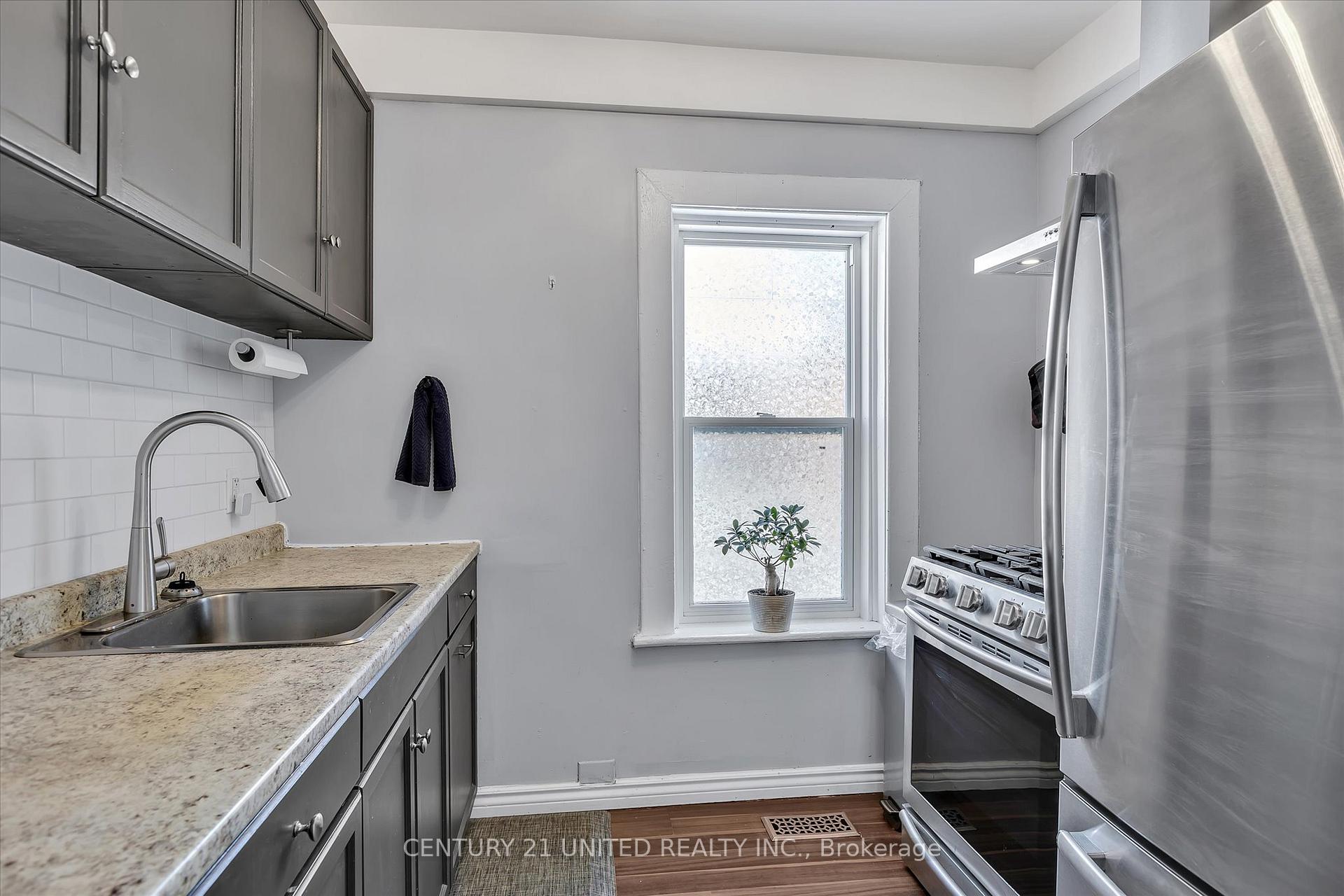 Photo 14 of 500 Wolfe Street, Peterborough, Town Ward 3 — HOMEH
