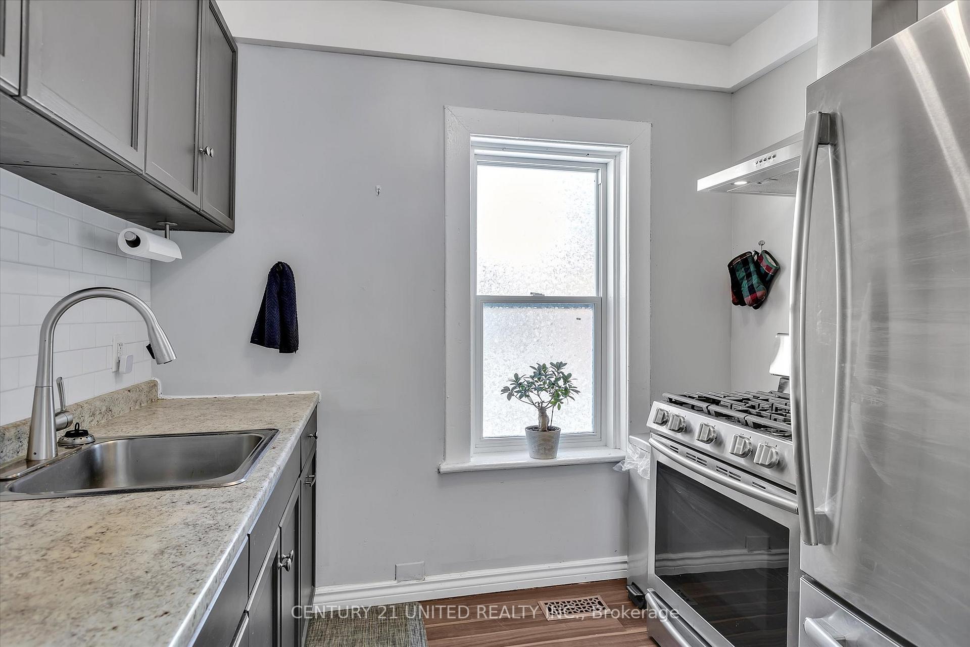 Photo 18 of 500 Wolfe Street, Peterborough, Town Ward 3 — HOMEH