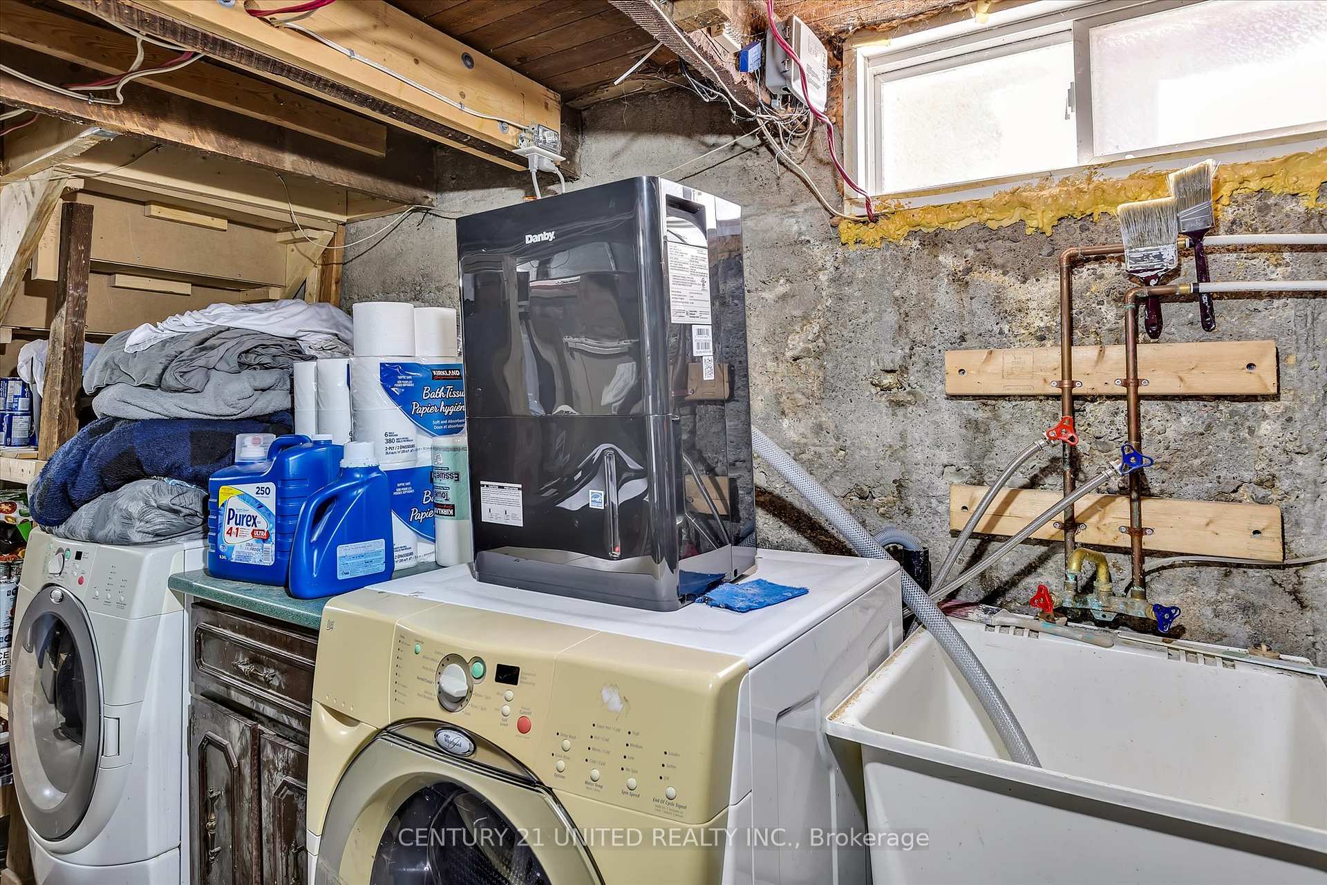 Photo 35 of 500 Wolfe Street, Peterborough, Town Ward 3 — HOMEH
